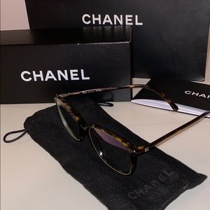 Basically brand new! Chanel CH3219 eye glasses